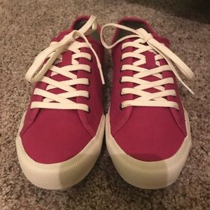 SEAVEES WOMENS SIZE 8 MAGENTA MONTEREY SNEAKERS